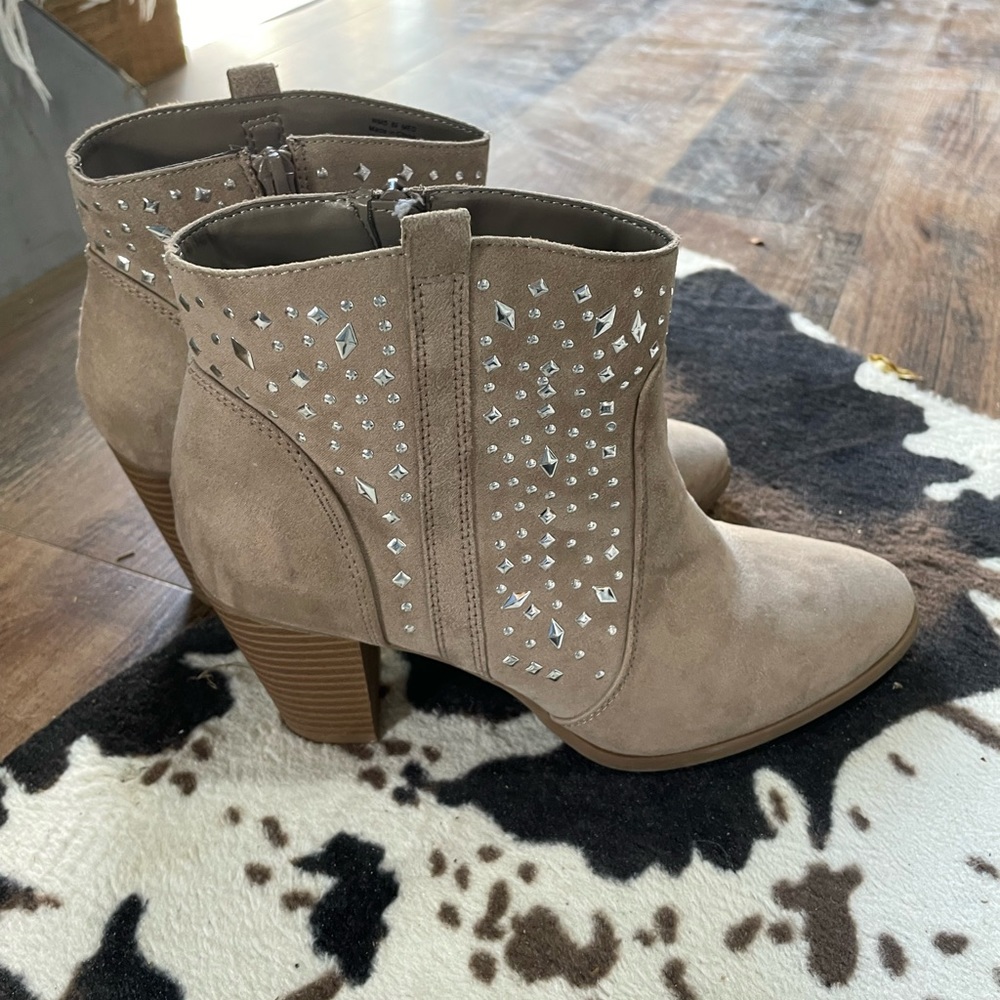 Jennifer Lopez Booties